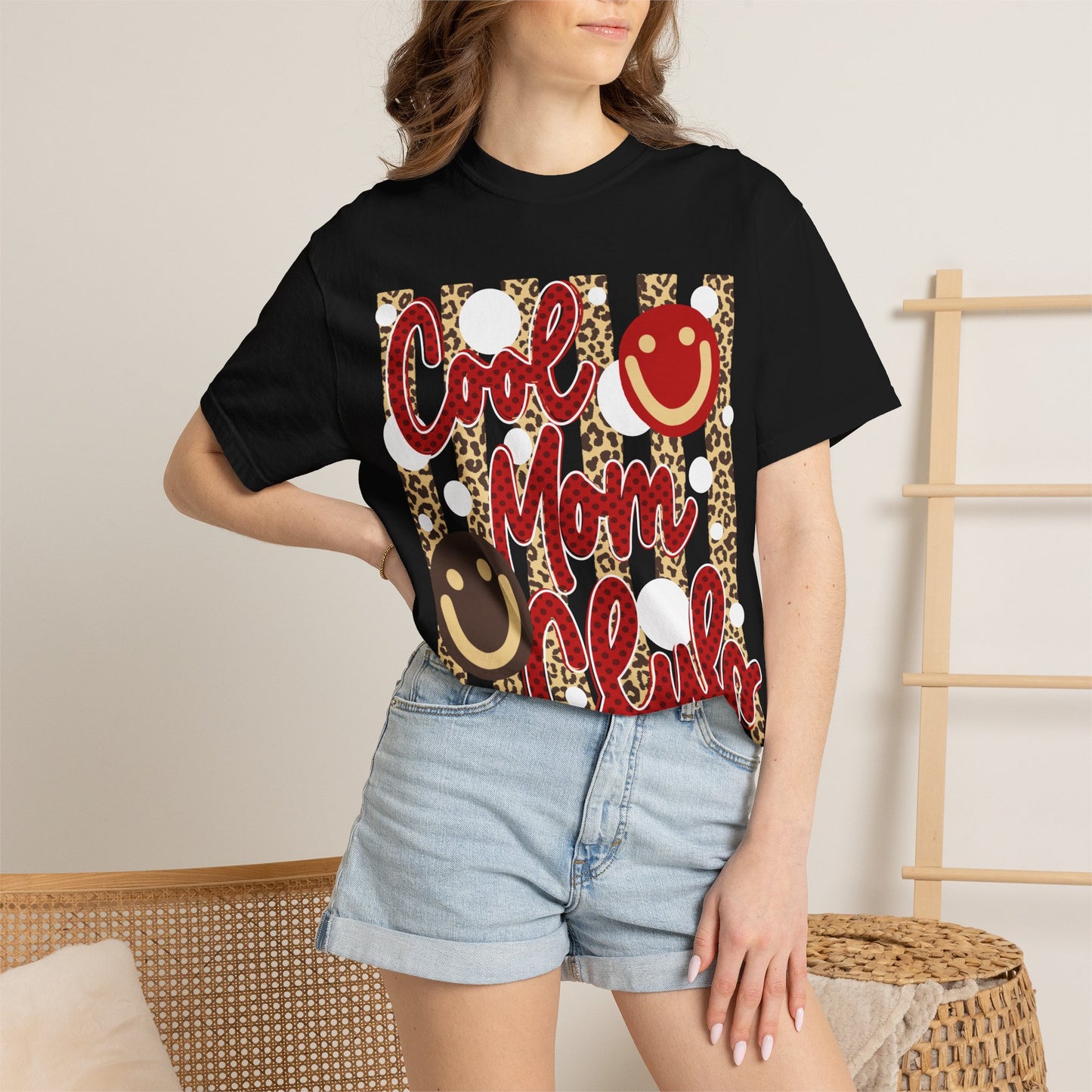 Cool Mom Club T-Shirt – Leopard Print Smiley Graphic Tee for Moms