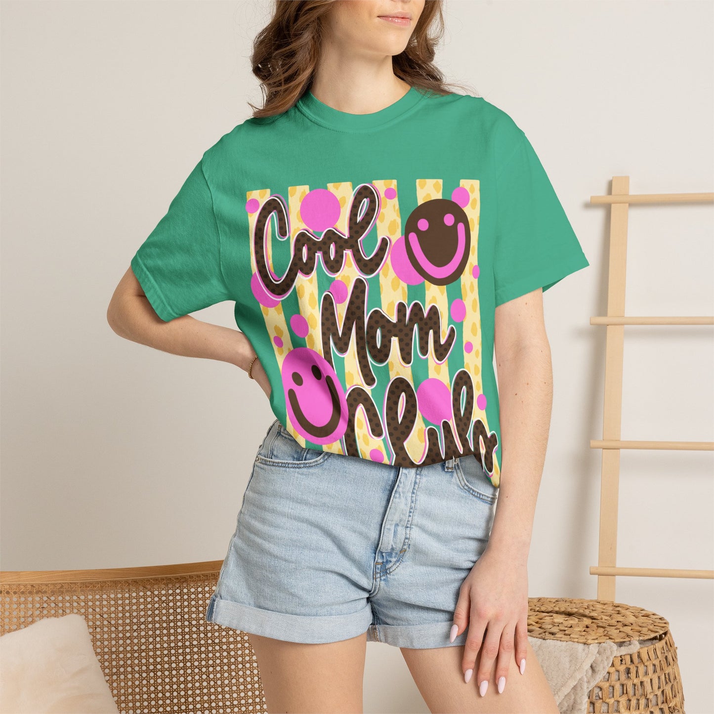 Cool Mom Club T‑Shirt — Retro Smiley Graphic Tee for Moms