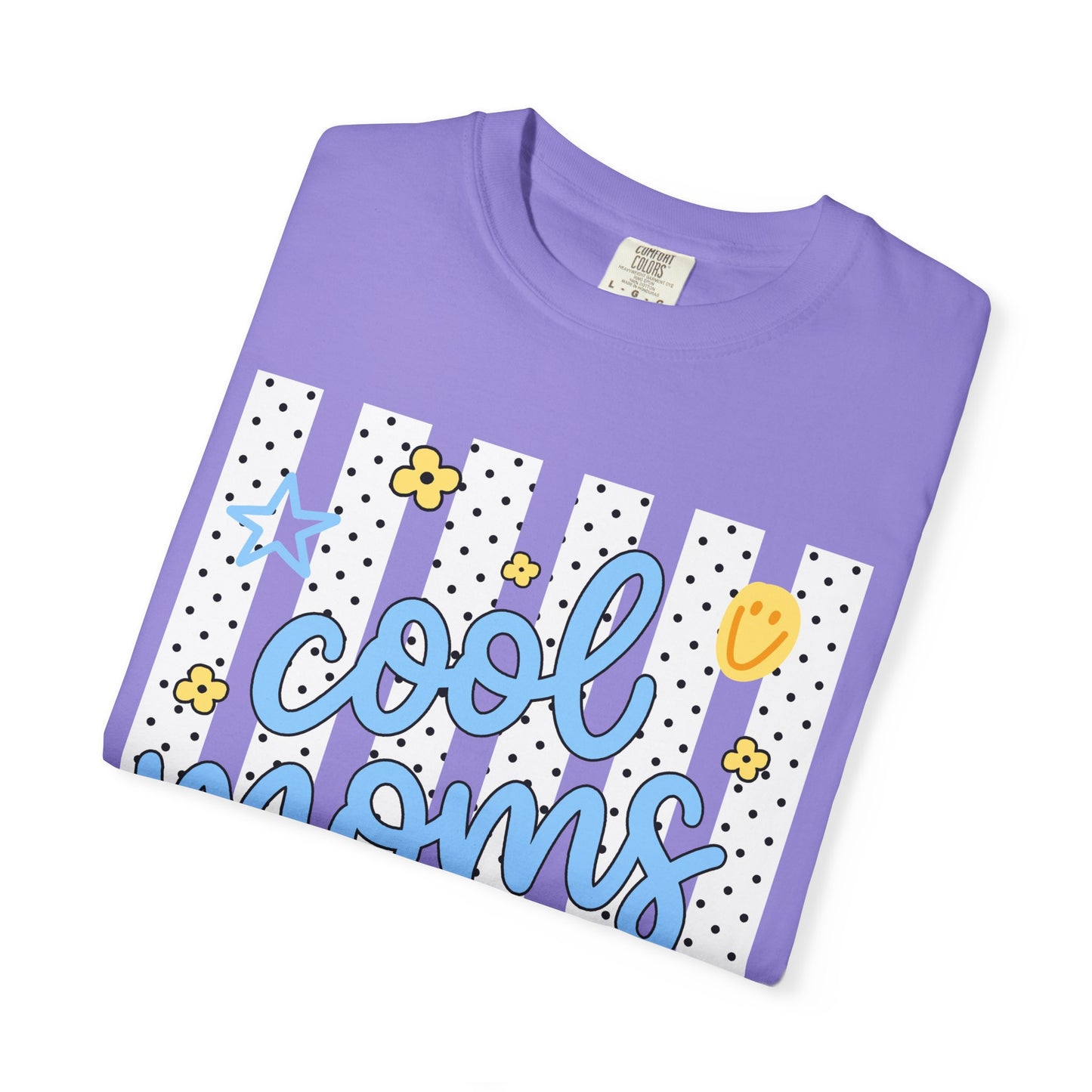 Cool Moms Club T-Shirt — Cute Retro Floral Graphic Tee for Mothers