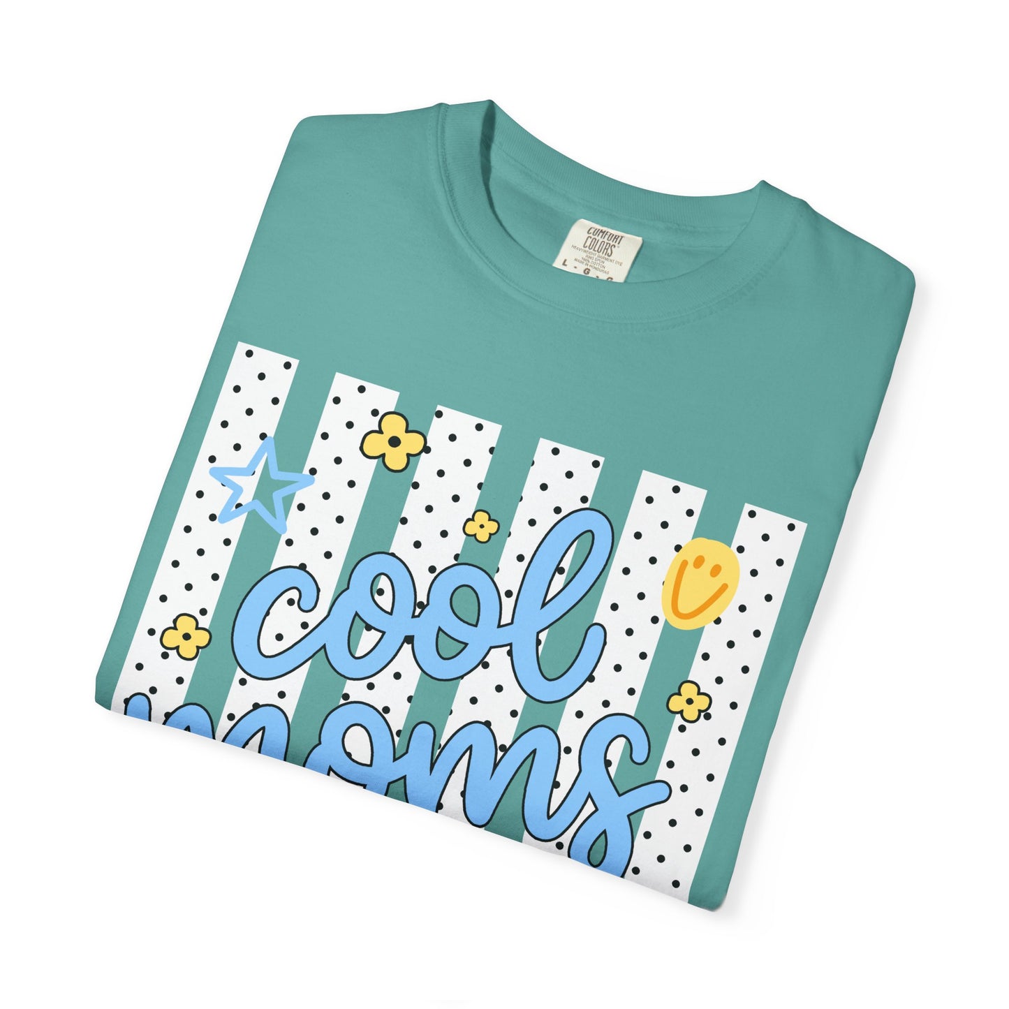 Cool Moms Club T-Shirt — Cute Retro Floral Graphic Tee for Mothers